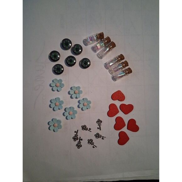 Mini Crafts & Project Supplies Hearts Keys Flowers Compass Glass Jar - Picture 3 of 8